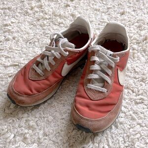 KIDS Nike tennis shoes